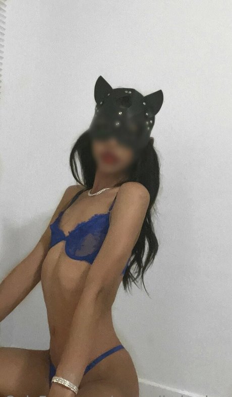 Harlow Laurent sexy model image