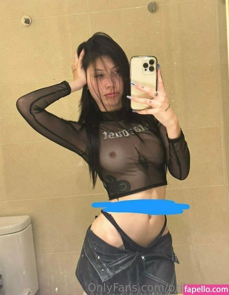 Prii Moraa pornstar naked gallery