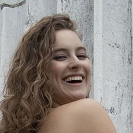 Laila Wolf star best image