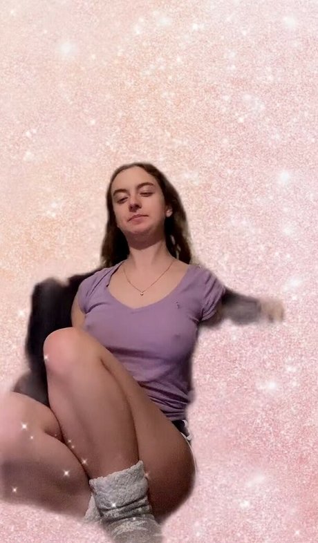 Laila Wolf porn actress img