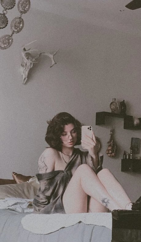 Ltlyata free star pics