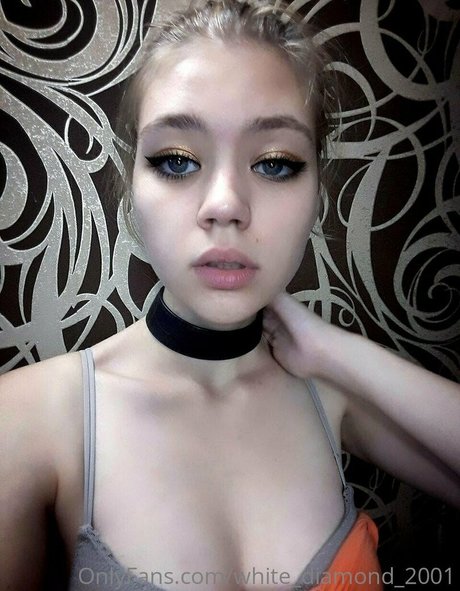 white diamond 2001 high quality star photo