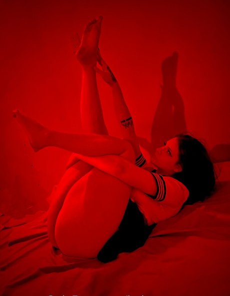 Helemconeme free model pictures