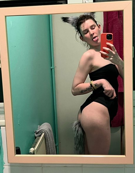 bluecandyfloss erotic actress galleries