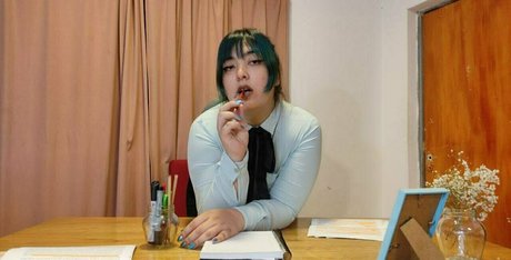 tiranicarex erotic star pics