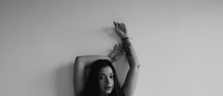 sofpaoo star naked pics