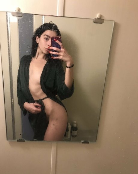 zinniafreaks star porn photos