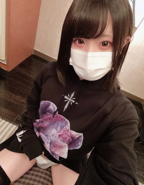 Senyasenyanko model pornographic pictures