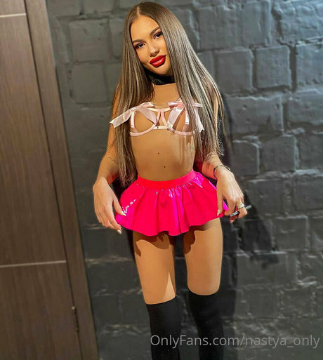 sofa ukr perfect actress picture