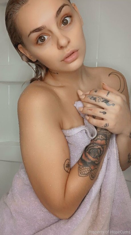 hopecums nudes actress archive