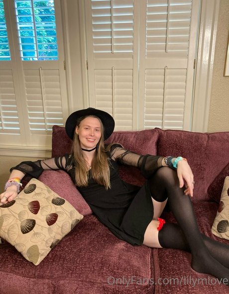 lilymlove star free pics