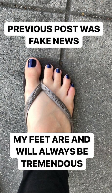 Allison Raskin free star pic