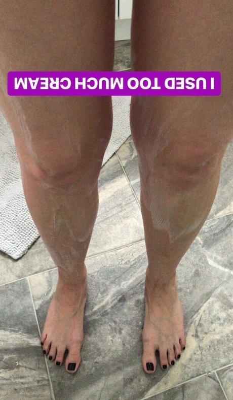 Allison Raskin pornstar hot pics