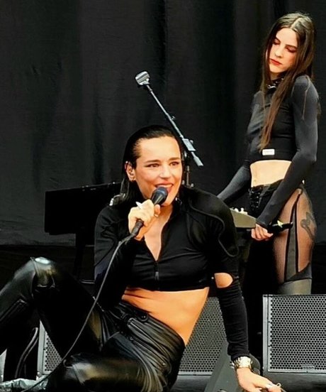 Jehnny Beth erotic pornstar gallery