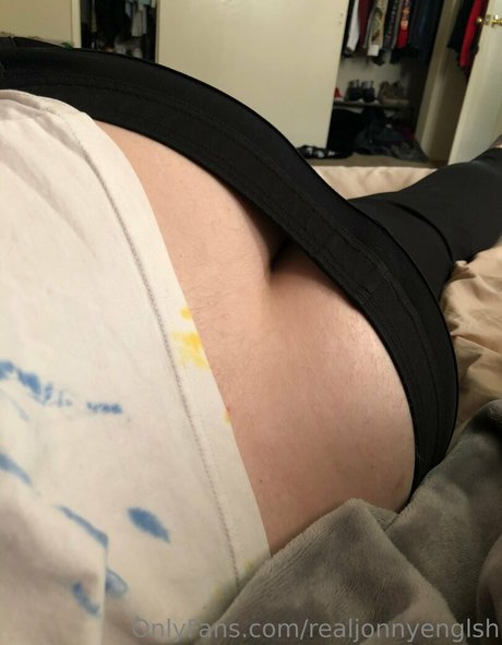 realjonnyenglsh pretty pornstar image