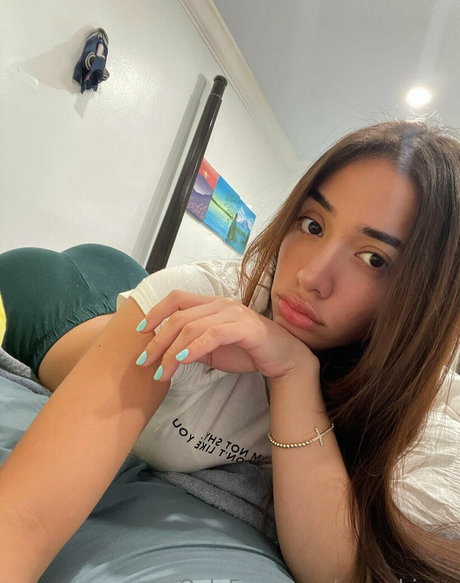 ggpleasee model sex images