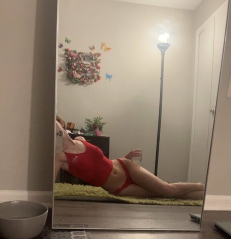 lilr3ds perfect pornstar img