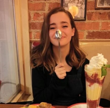 Holly Earl model adult pics