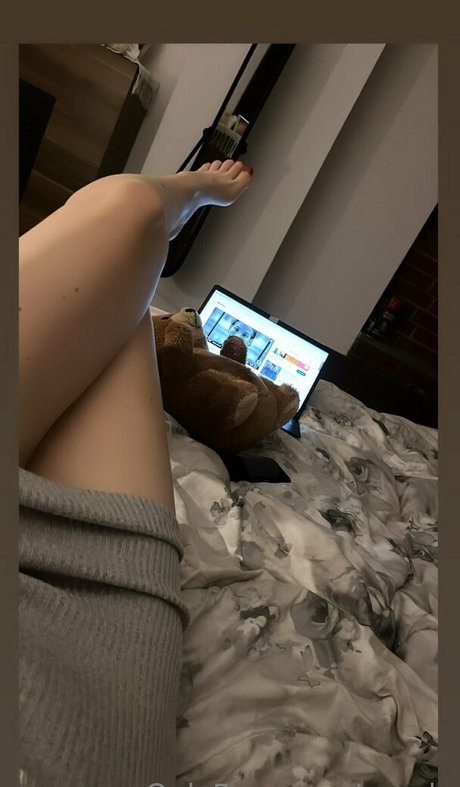 Ascolu NFT pornstar perfect pics