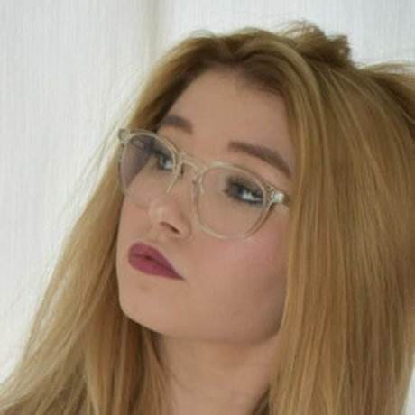 Somogyi Jazmin perfect actress img