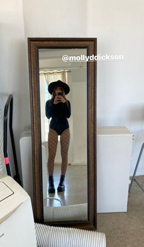 Chloe East nice actress pics