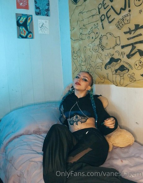 vanessagem star beautiful pics