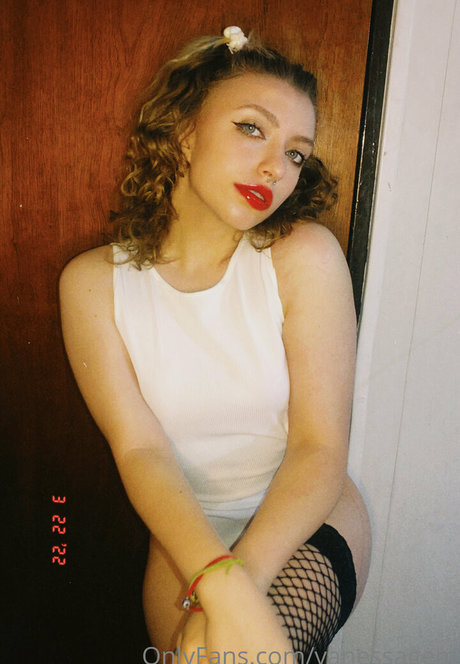 vanessagem model beautiful photos