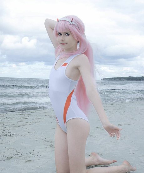 asainoshi art model photos