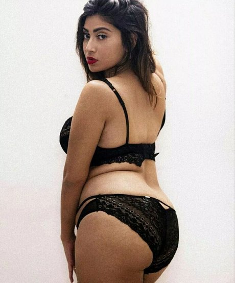 farihapriyam sexy star archive