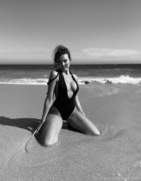 presssme pornographic star photo