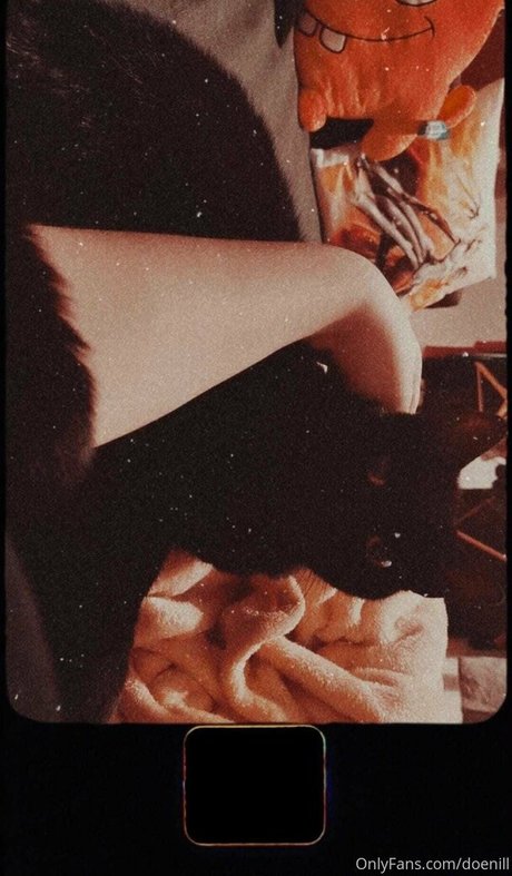 doenill sexy pornstar photo