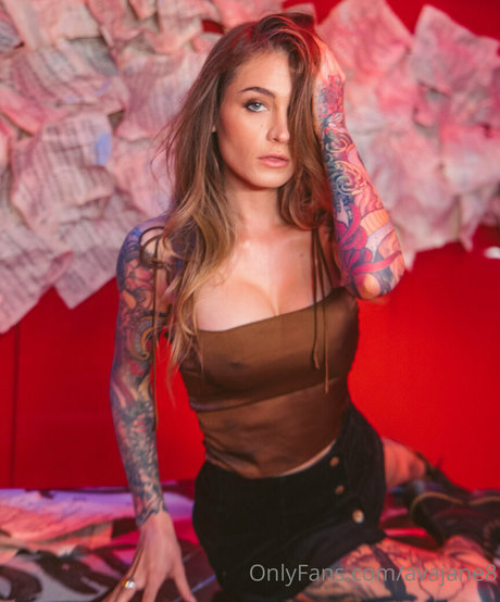 avajane8 adult model image