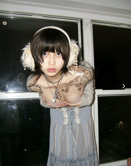 sl33zyskiz nudes model pic