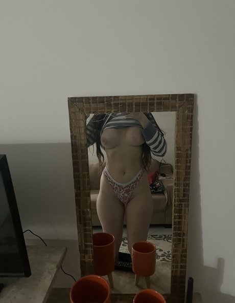 Victoria Camargo nudes model img