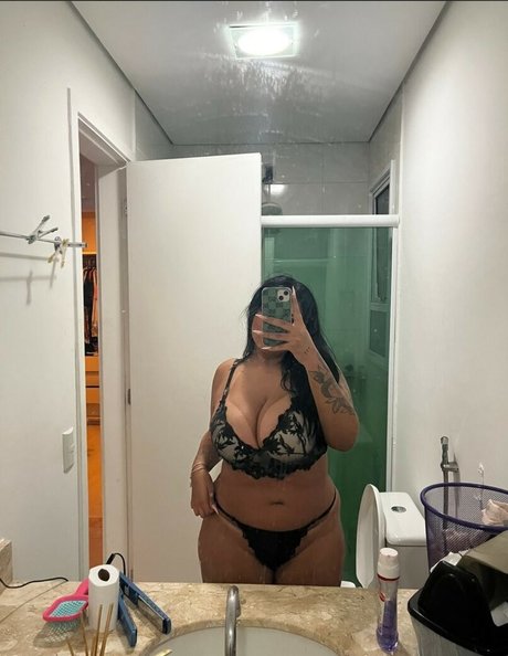 Mandy Lia adult actress photo