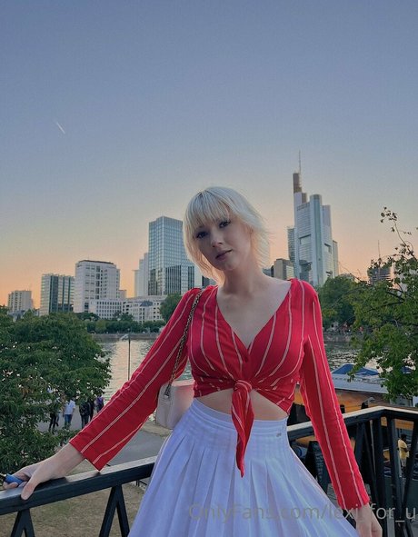 foreveryourslexi exclusive actress pictures