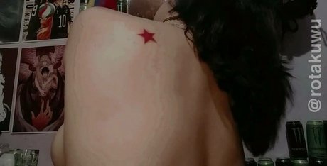 SweetYuri model naked archive