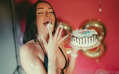 xoxomadds star hd pics