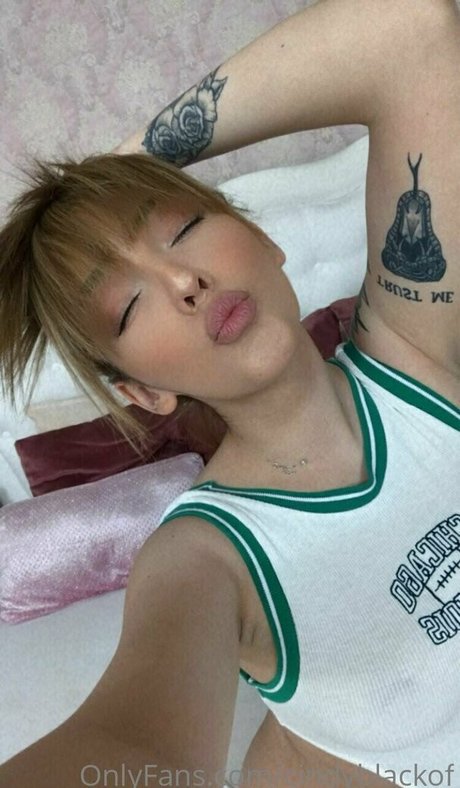 sindyblackof sexy star pics