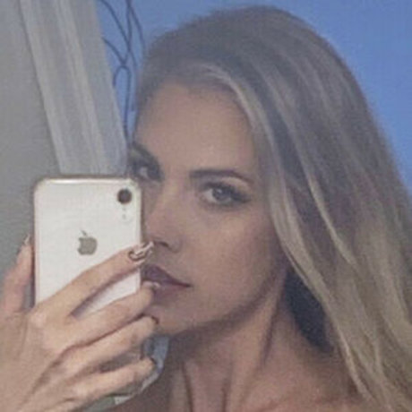 Annika Scott xxx model img