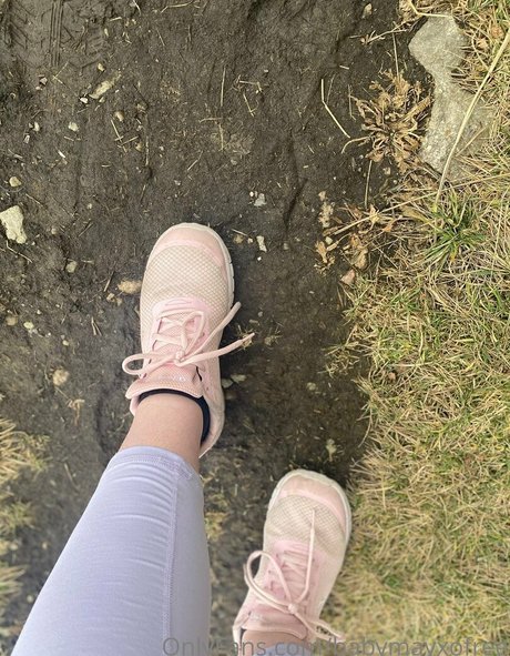 babymayxofree naked model picture