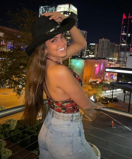 Maddie W pornographic actress archive