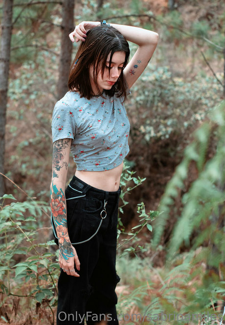 sabrinamiles high quality actress picture