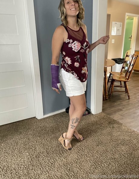 mom fuck onlyfans erotic photo