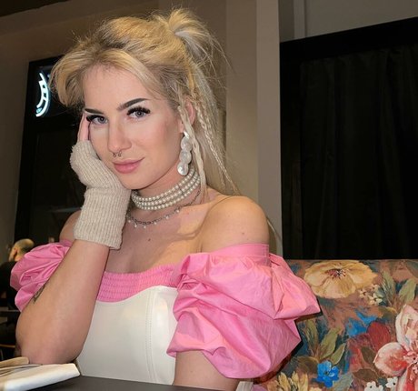 pinkarosalina pornstar pretty pics