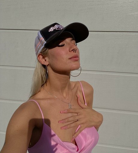 pinkarosalina perfect star picture