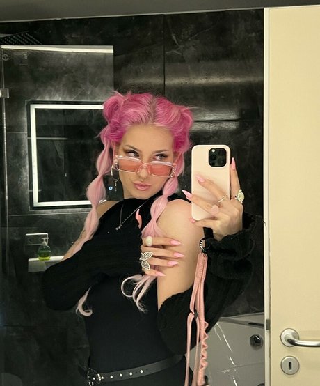 pinkarosalina model pornographic photos