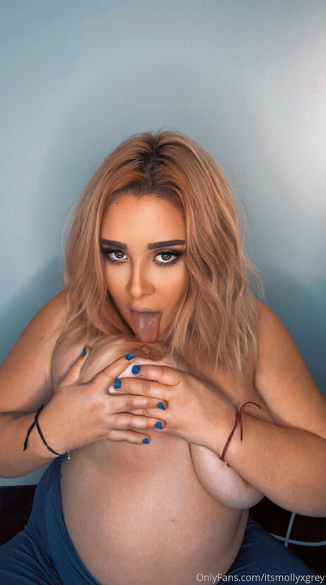 mollygrey previews porn star picture