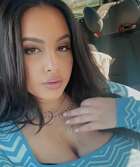 Zina Hadid pornstar pretty image