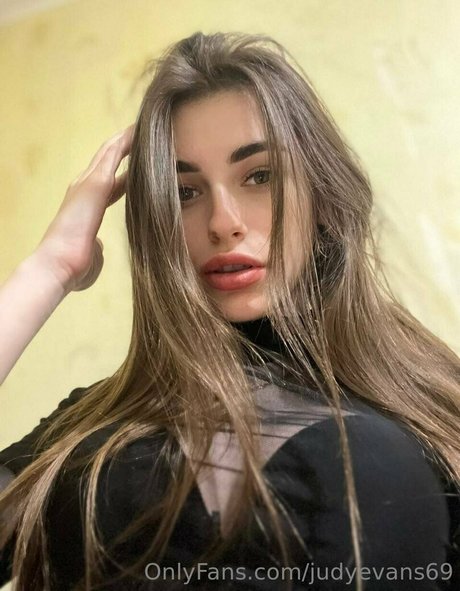 judyevans69 high quality actress photo